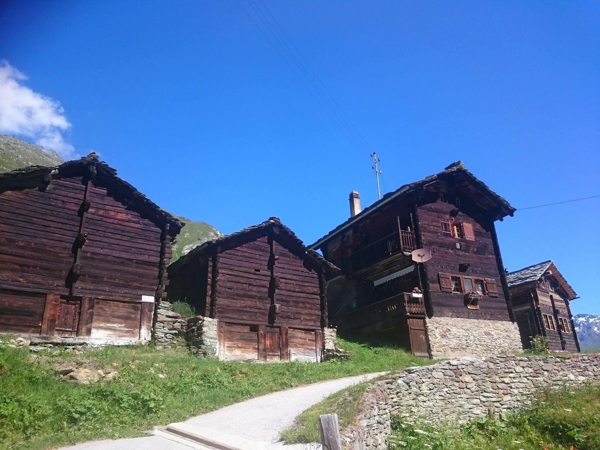 Hotel Pension Du Lac Bleu La Gouille المظهر الخارجي الصورة